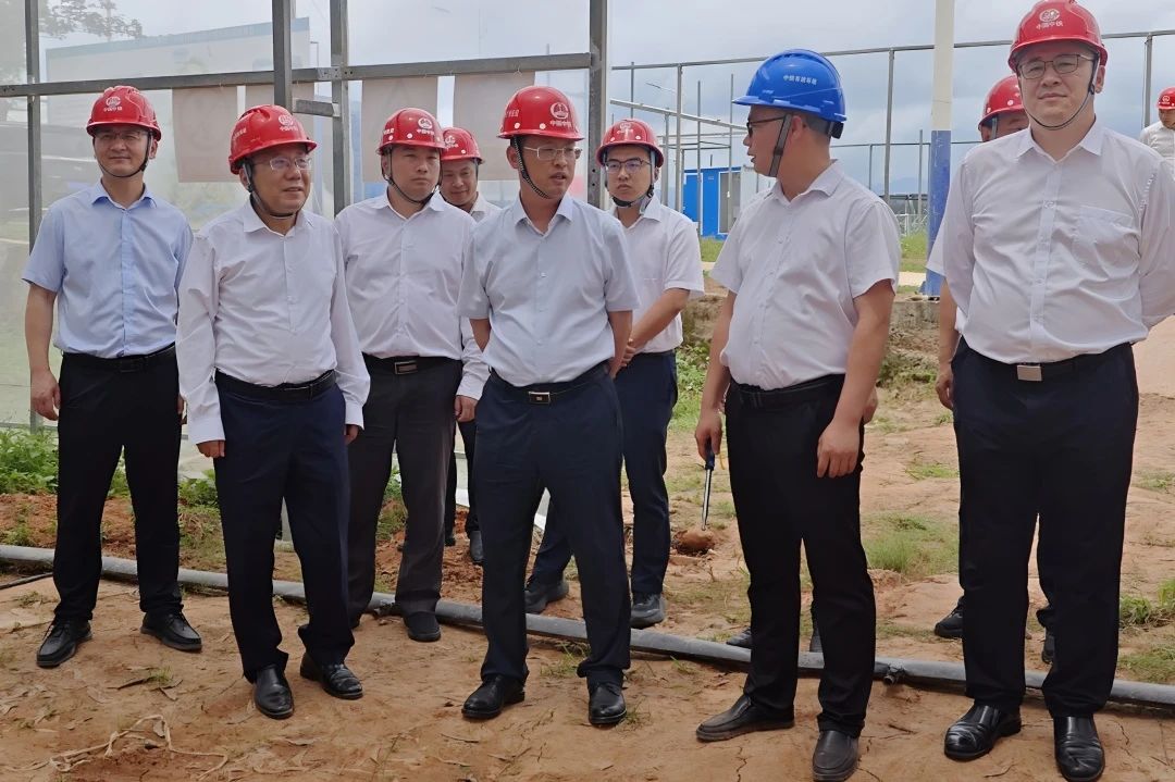 1752546526568315.jpg 鐵(廣州)投資發(fā)展有限公司總經(jīng)理王江卡一行到東源縣全域土地綜合整治一期EPC總承包項目調(diào)研指導工作.jpg
